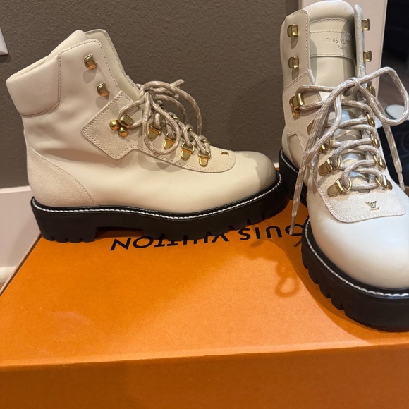 Louis Vuitton Territory Flat Ranger Hiking Boot 37.5 - Picture 1 of 8